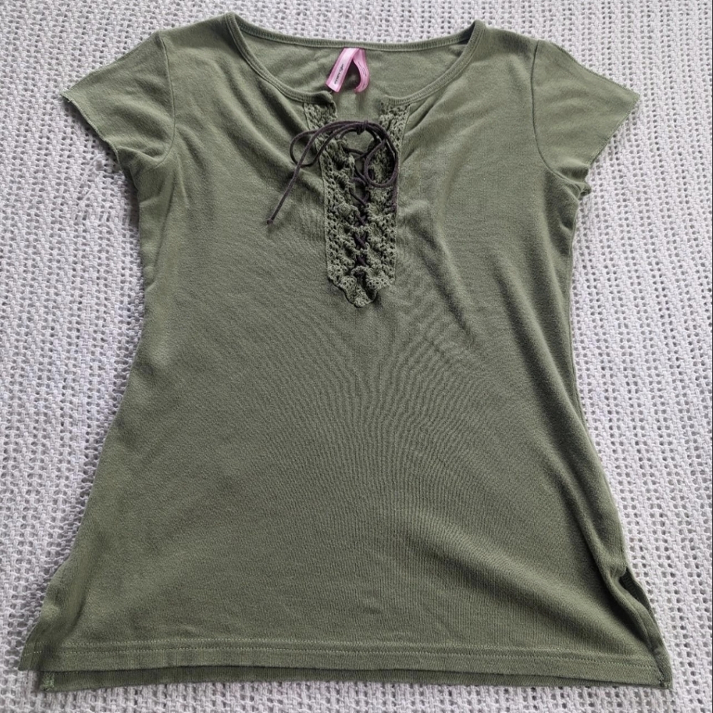 Y2K Energie Split Short Sleeve Shirt Crochet Women’s Medium Lace Up Front Green